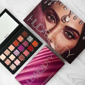 New! Huda Beauty Desert Dusk Palette